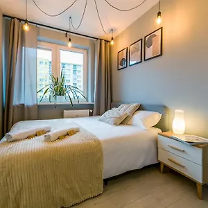 https://warsaw-concierge-silver-apartment.warsawhotelspoland.com