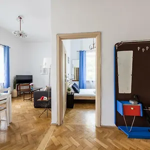 https://wstapartments-centralone-gorskiego-1.warsawhotelspoland.com